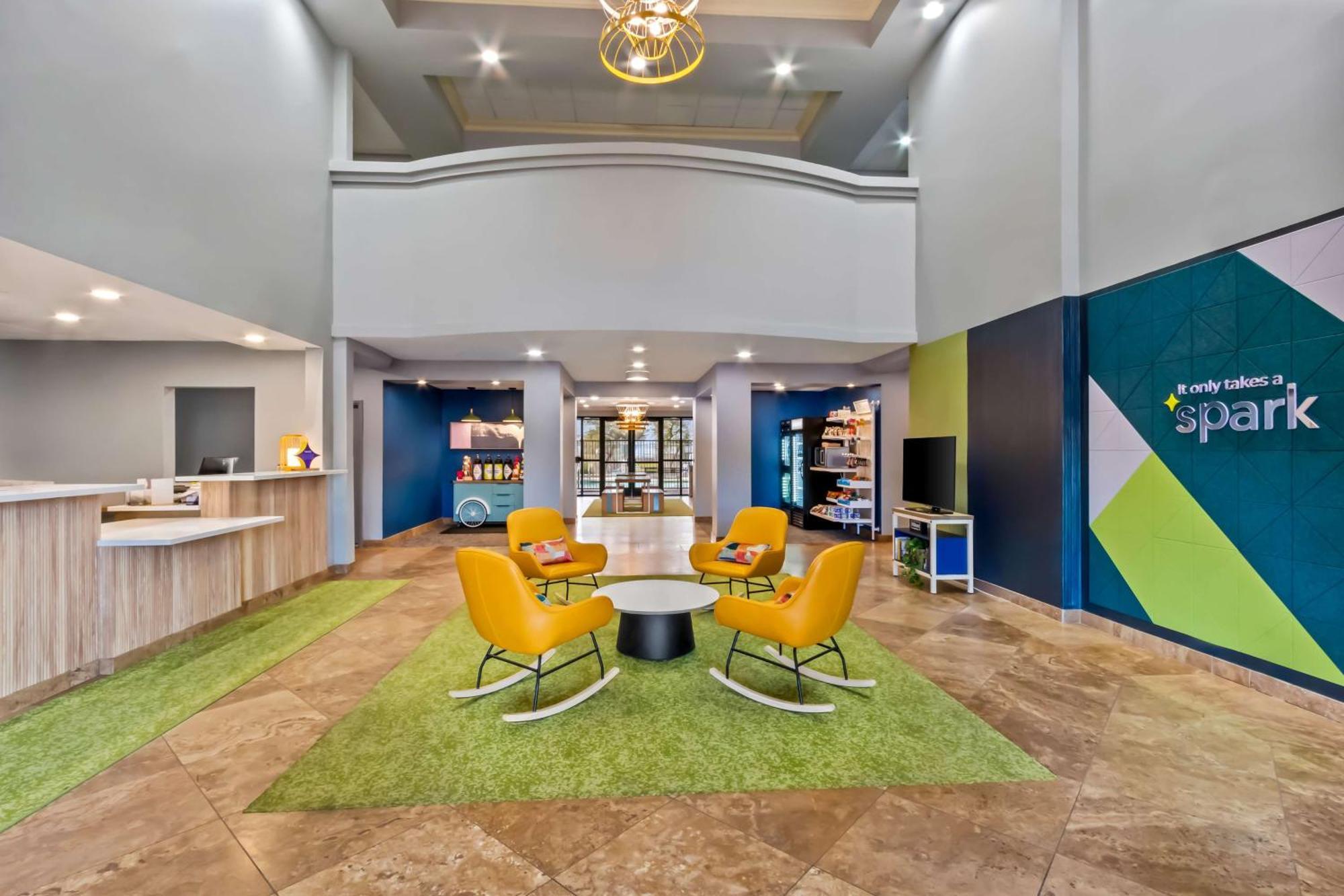 Spark By Hilton Phoenix East Mesa Exterior photo